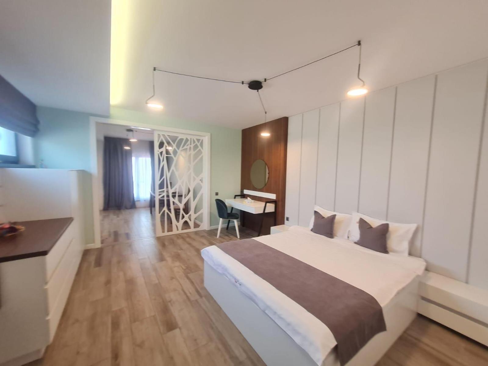 Reshome Focşani Exteriér fotografie